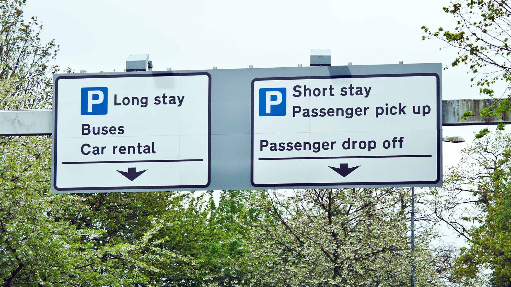 Signs to passenger drop off
